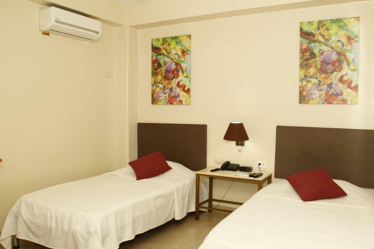 גוויאקיל Hotel Varadero Internacional מראה חיצוני תמונה